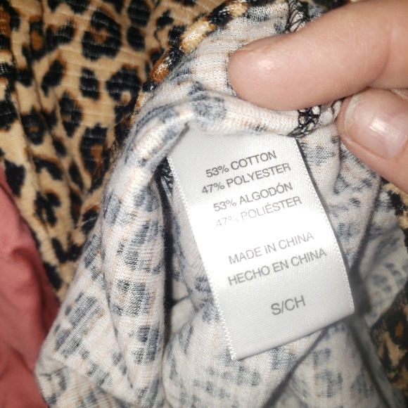 💜 4/$20  Betsey johnson small leopard pj top - Picture 4 of 4